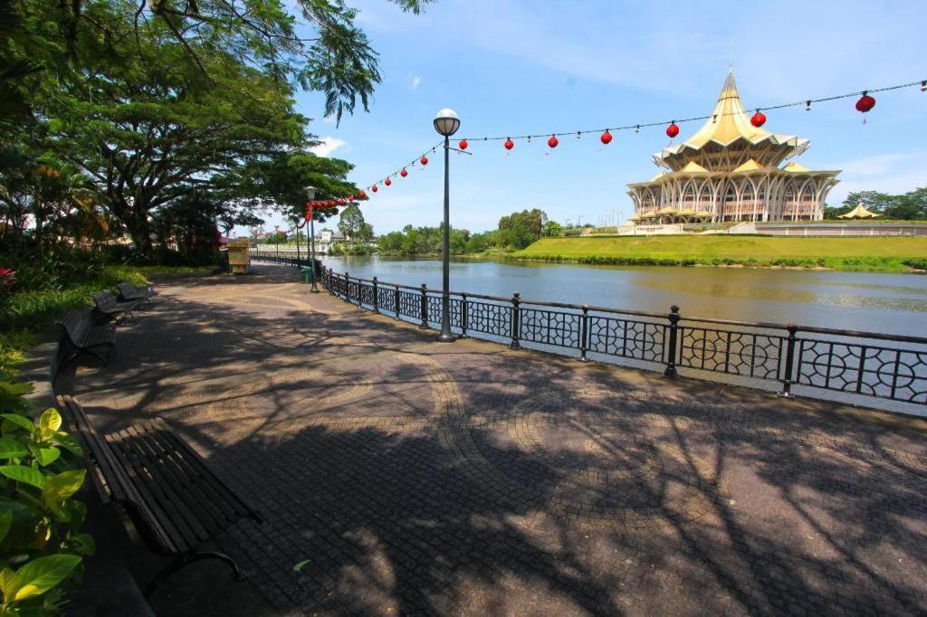 Kuok Pin Hotel Kuching Extérieur photo