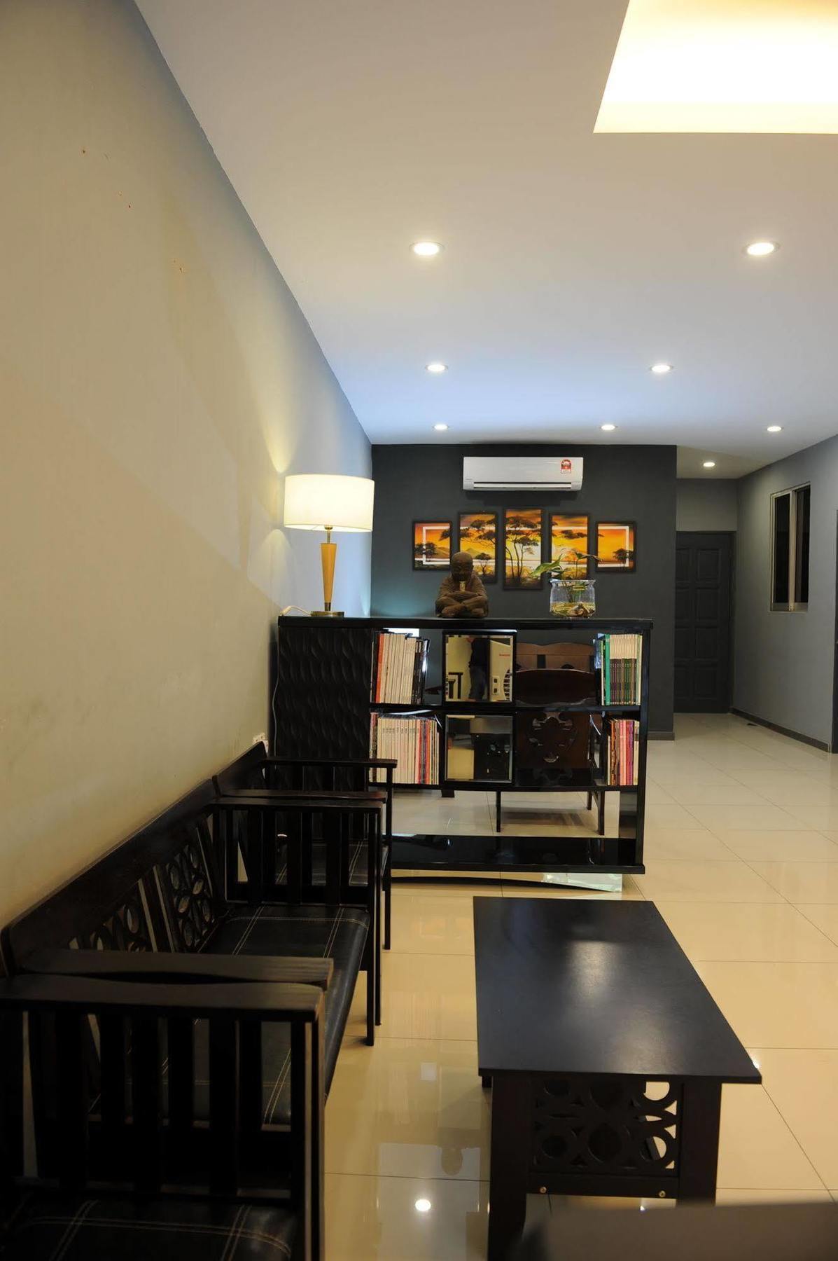 Kuok Pin Hotel Kuching Extérieur photo
